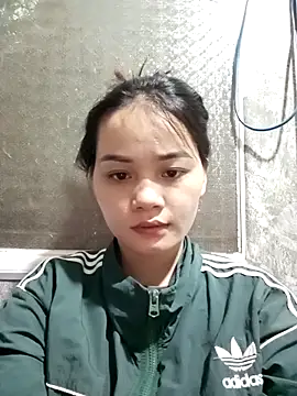 Ngoc-Trinh online show from March 9, 2026, 2:15 am