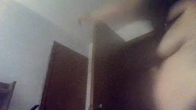 Snapshot of Icedcoffee2024 chatting on October 15, 2025, 12:46 pm Icedcoffee2024 online show from October 15, 2025, 12:46 pm