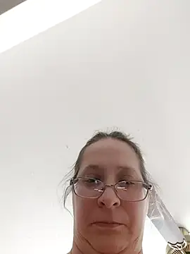 Snapshot of Icedcoffee2024 chatting on February 24, 2025, 6:47 pm Icedcoffee2024 online show from February 24, 2025, 6:47 pm