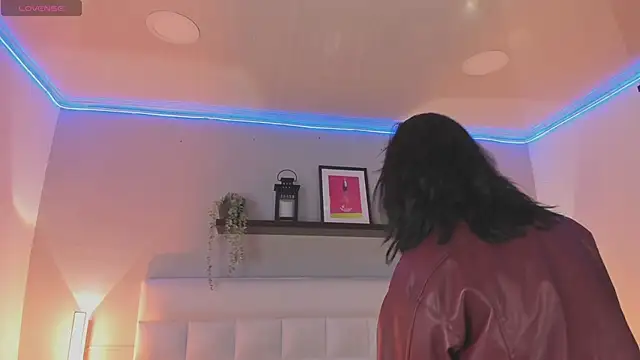 sofi bakerr online show from April 1, 2026, 12:06 pm