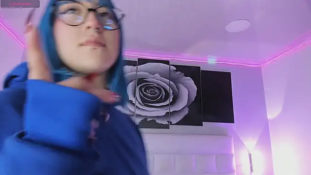 Snapshot of sofi_bakerr chatting on November 29, 2025, 11:43 am sofi bakerr online show from November 29, 2025, 11:43 am