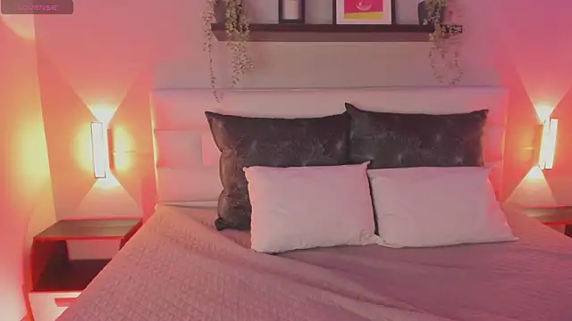 sofi bakerr online show from April 8, 2026, 11:44 am