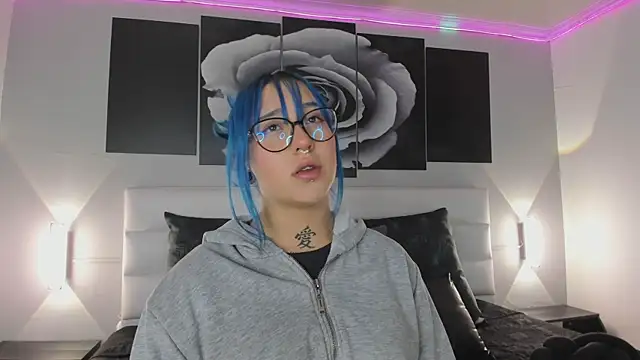 Snapshot of sofi_bakerr chatting on November 14, 2025, 11:36 am sofi bakerr online show from November 14, 2025, 11:36 am