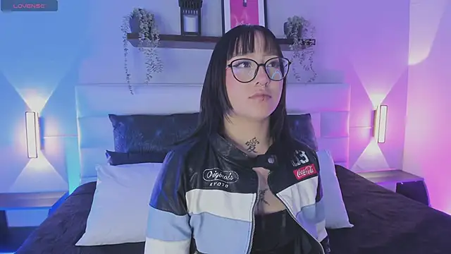 sofi bakerr online show from March 25, 2026, 11:31 am