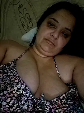 Snapshot of sarahhh1987 chatting on December 1, 2025, 11:27 pm sarahhh1987 online show from December 1, 2025, 11:27 pm