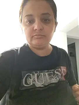 Snapshot of sarahhh1987 chatting on November 8, 2025, 6:28 am sarahhh1987 online show from November 8, 2025, 6:28 am