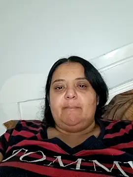 Snapshot of sarahhh1987 chatting on December 3, 2025, 6:29 pm sarahhh1987 online show from December 3, 2025, 6:29 pm