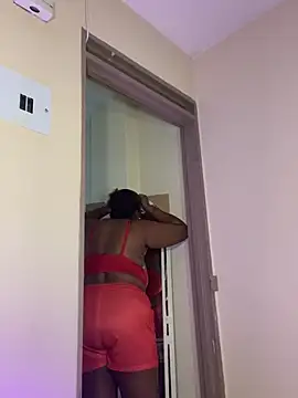 Perlasexyu1 online show from April 13, 2026, 3:38 pm