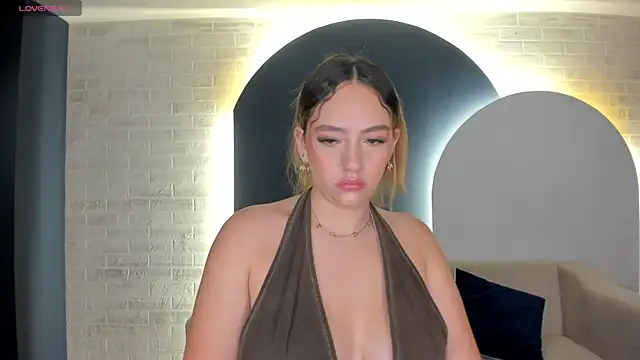 BellaRose X online show from March 31, 2026, 4:47 am