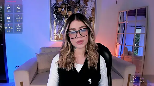 Snapshot of ViolettHansson chatting on February 13, 2026, 6:30 pm ViolettHansson online show from February 13, 2026, 6:30 pm