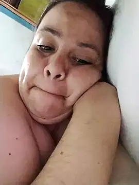 Snapshot of lunanataly chatting on November 24, 2025, 12:54 am lunanataly online show from November 24, 2025, 12:54 am