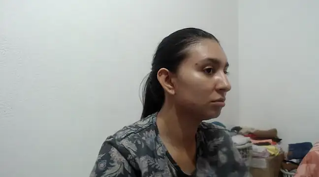 Snapshot of Alyson0001 chatting on March 10, 2025, 10:34 pm Alyson0001 online show from March 10, 2025, 10:34 pm