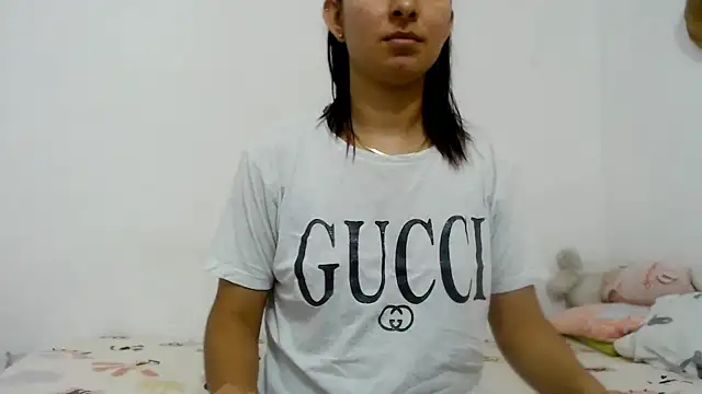 Snapshot of Alyson0001 chatting on February 24, 2025, 8:36 pm Alyson0001 online show from February 24, 2025, 8:36 pm