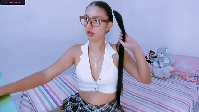 Snapshot of Alyson0001 chatting on October 2, 2025, 7:50 pm Alyson0001 online show from October 2, 2025, 7:50 pm