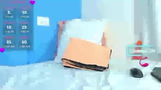 Snapshot of samanta-Little chatting on October 24, 2025, 11:37 pm samanta-Little online show from October 24, 2025, 11:37 pm