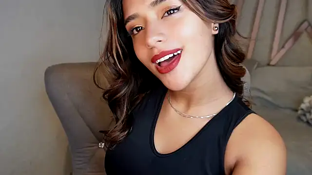 Rebecca 055 online show from April 7, 2026, 3:52 am