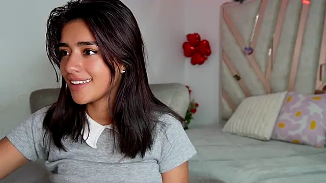 Snapshot of Rebecca_055 chatting on February 27, 2025, 11:04 pm Rebecca 055 online show from February 27, 2025, 11:04 pm