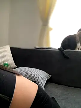 Salome golvert online show from November 1, 2025, 9:41 pm