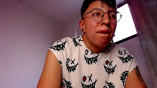 Sexyboy 666 online show from October 28, 2025, 2:16 pm