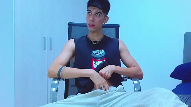 jhony-sex online show from November 1, 2025, 2:51 am