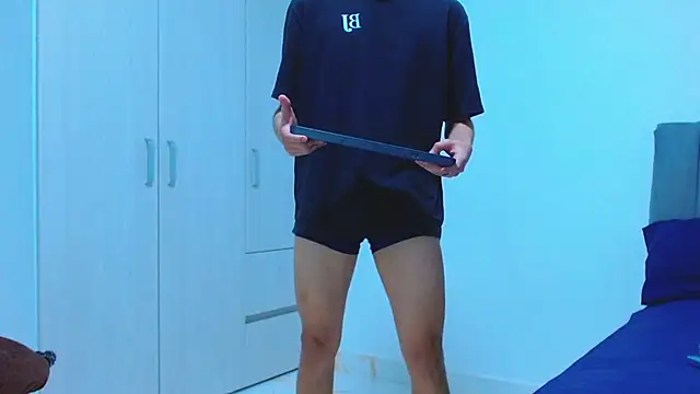 jhony-sex online show from October 31, 2025, 3:14 am