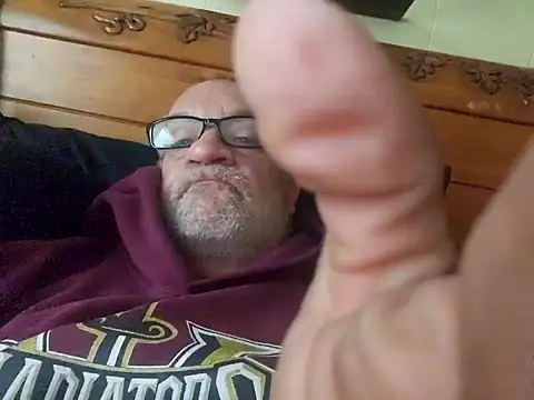 justjerkinaround666 online show from February 4, 2026, 8:59 pm