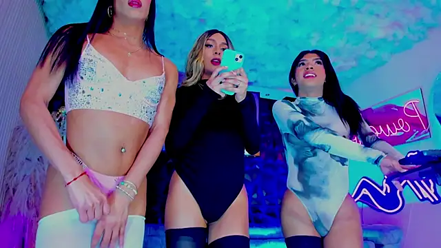 powerfull ts 20 online show from November 13, 2025, 8:13 pm