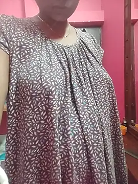 Bengoli--bhabhi online show from November 27, 2025, 1:33 pm