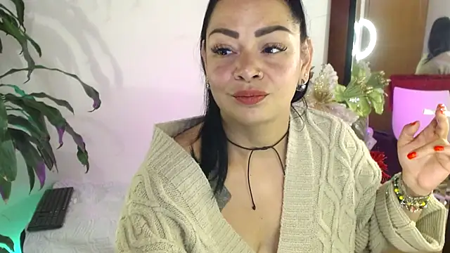 Ginna--mia online show from February 22, 2025, 2:06 am