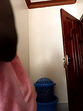 Snapshot of JemaimaPrincess chatting on October 13, 2025, 6:37 am JemaimaPrincess online show from October 13, 2025, 6:37 am