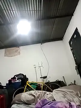 Mrdetonador online show from April 21, 2026, 1:53 am