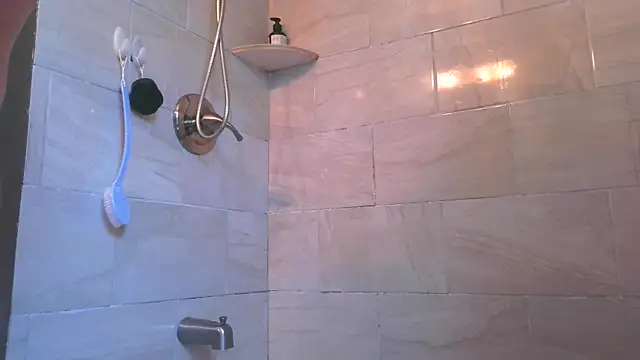 paytonkelly online show from September 19, 2025, 11:47 am