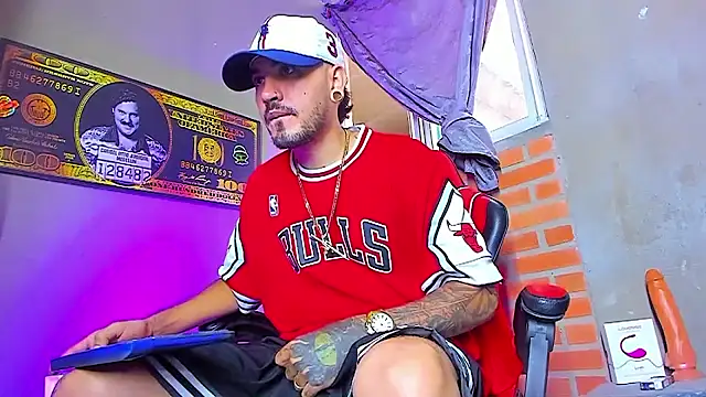 smoker445 online show from September 30, 2025, 12:00 pm