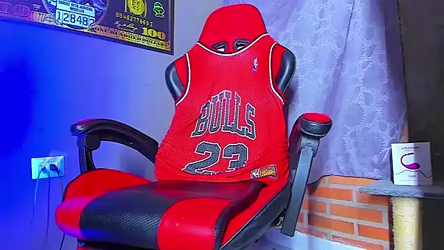 smoker445 online show from September 25, 2025, 11:44 pm