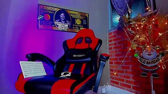 smoker445 online show from December 3, 2025, 8:36 am