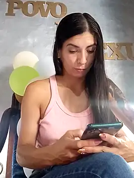 Snapshot of Chicavixy chatting on December 17, 2024, 5:36 pm Chicavixy online show from December 17, 2024, 5:36 pm