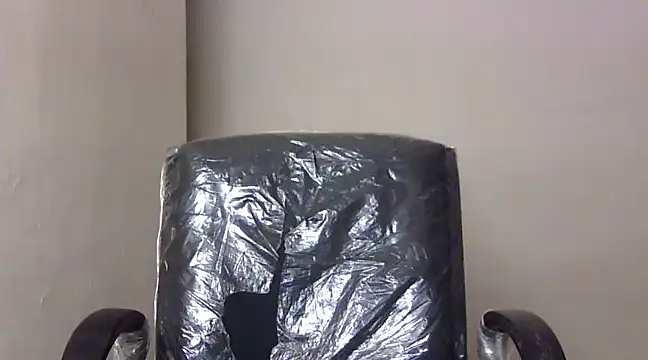 lola-   online show from December 27, 2024, 2:01 pm