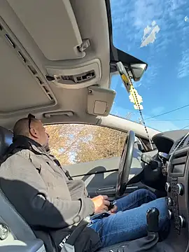 Huncutkuki online show from November 2, 2025, 7:57 am