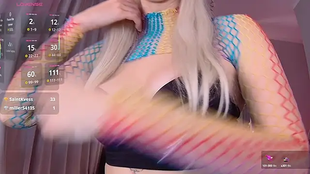 LoryWood online show from September 20, 2025, 2:44 pm