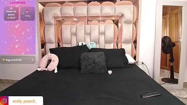 Snapshot of emilyaboott chatting on November 15, 2025, 4:27 am emilyaboott online show from November 15, 2025, 4:27 am