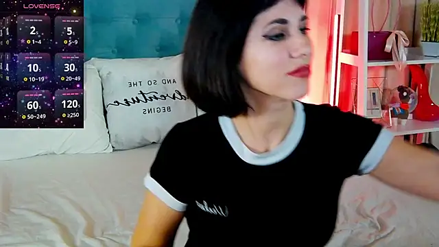 HeidiBloom online show from March 13, 2025, 4:56 pm