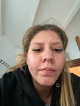 Snapshot of andreinitahg chatting on October 11, 2025, 5:14 pm andreinitahg online show from October 11, 2025, 5:14 pm