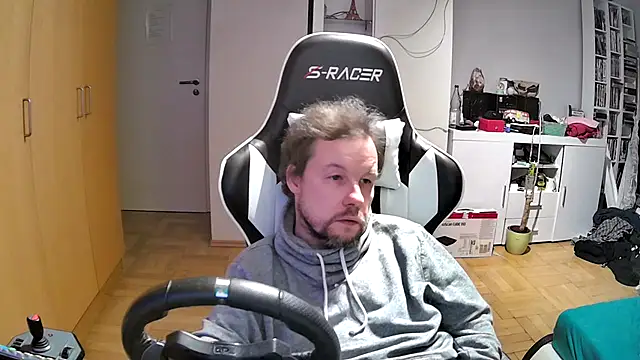 larsgessner30 online show from October 23, 2025, 12:09 am