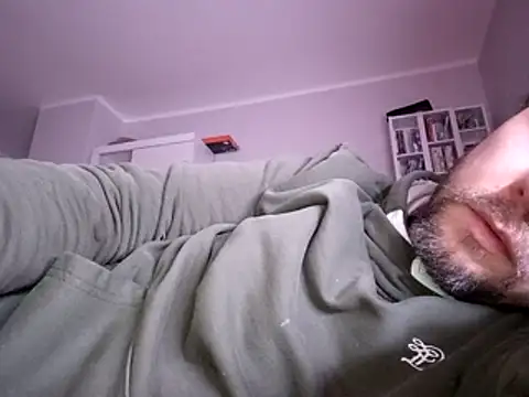 larsgessner30 online show from January 14, 2026, 11:41 pm