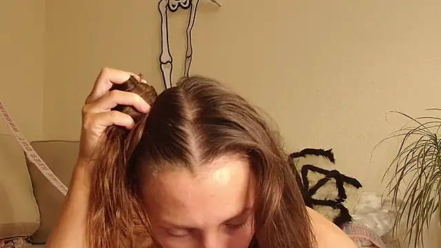 Milky flexy cat online show from October 30, 2025, 3:42 pm