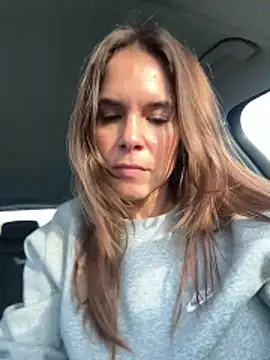 Snapshot of JuicyFruits93 chatting on December 21, 2025, 10:28 am JuicyFruits93 online show from December 21, 2025, 10:28 am