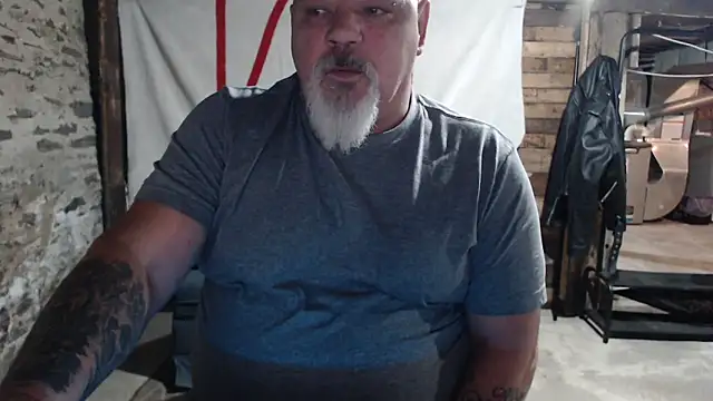 Snapshot of Newfiesausage1972 chatting on November 21, 2025, 12:26 pm Newfiesausage1972 online show from November 21, 2025, 12:26 pm