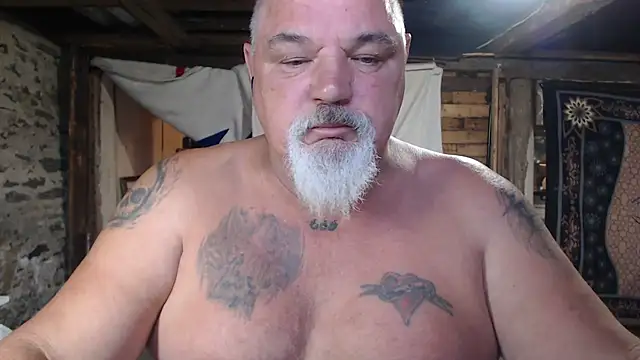 Snapshot of Newfiesausage1972 chatting on July 13, 2026, 11:20 am Newfiesausage1972 online show from July 13, 2026, 11:20 am