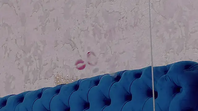 EmmaDevereaux online show from March 12, 2025, 8:41 am