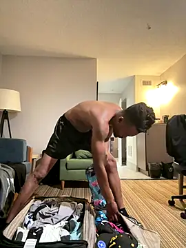 Snapshot of 1BeautyN1Beast chatting on November 3, 2025, 7:28 pm 1BeautyN1Beast online show from November 3, 2025, 7:28 pm